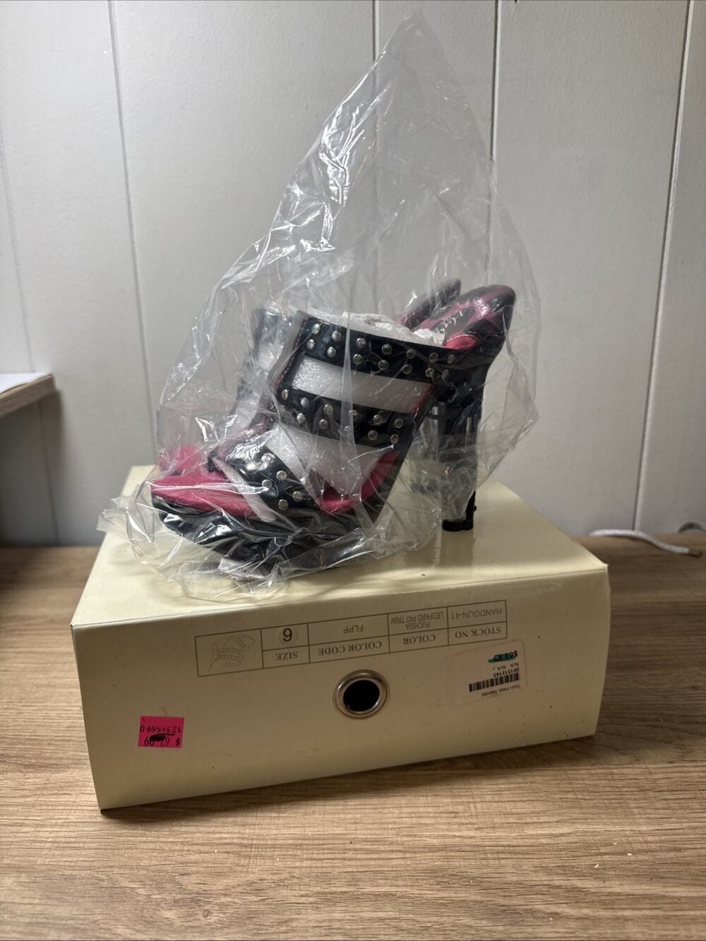 Gun Heal Pumps Pink/black The Highest Heel Collection Sz 6 New